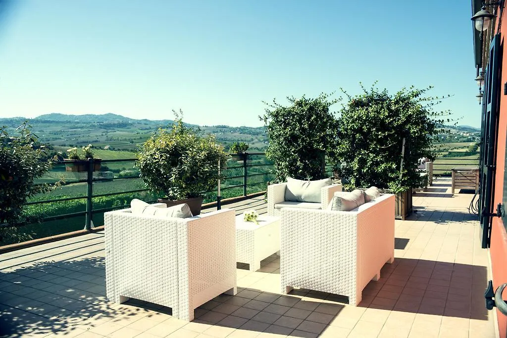 Tenuta Santini Villa Coriano 0*,