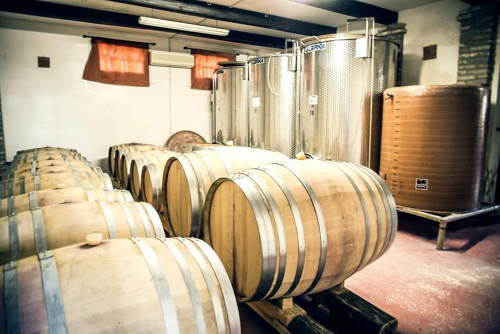Tenuta Santini Villa Coriano 0*,